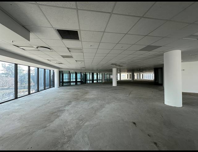 5,835M² OFFICE TO LET IN SANDTON CENTRAL